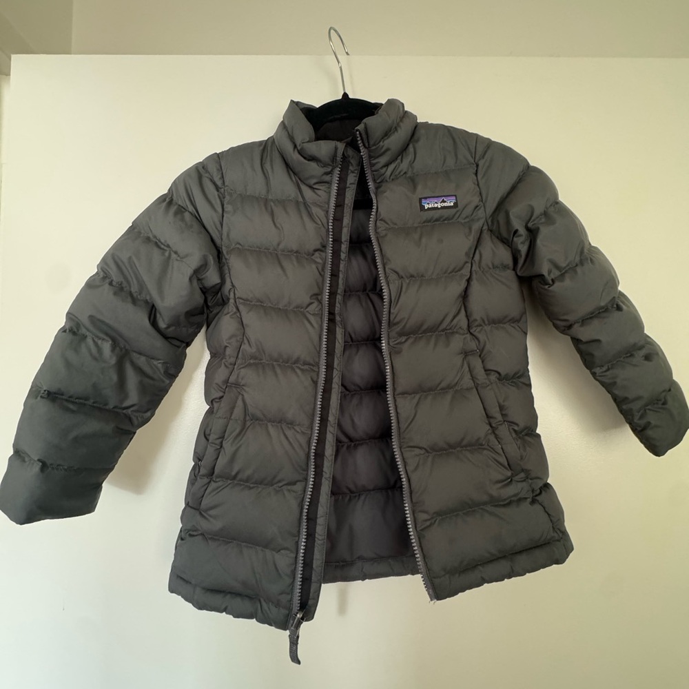 Patagonia Kids Black Hooded Puffer Coat - Picture 4 of 6